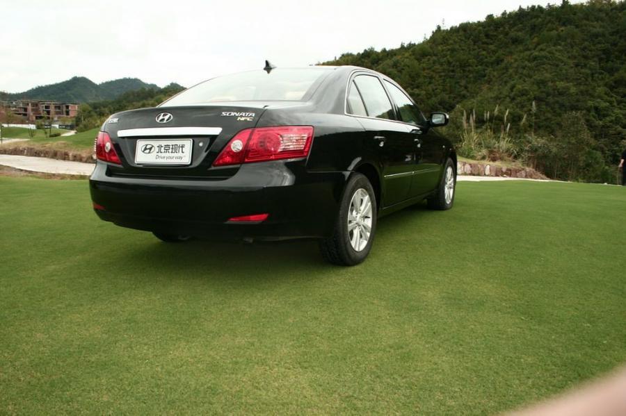  Hyundai Sonata Sedan 2008 года  (фото 11 из 15)